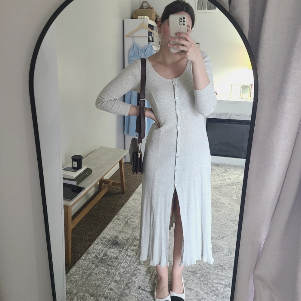Elegant Gray Button-Down Dress